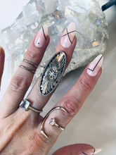 Load image into Gallery viewer, Size 6 Running Bear Shield Ring
