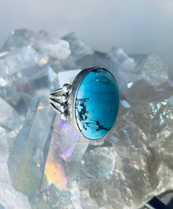 Size 9 Stunning Sterling Silver and Genuine Turquoise Ring