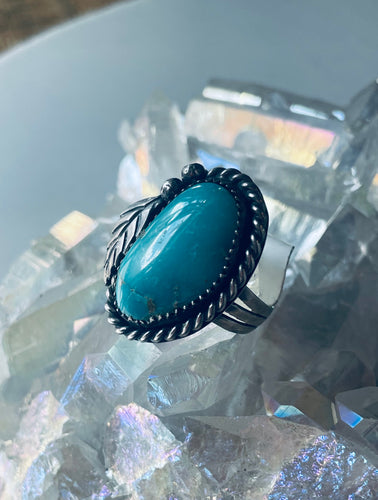 Size 7.5 Vintage Sterling Silver and Genuine Turquoise Floral Nugget Ring