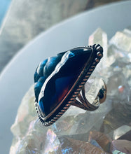 Load image into Gallery viewer, Size 8.5 Stunning Sterling Silver and Druzy Ring
