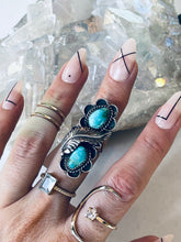 Load image into Gallery viewer, Size 6.5 Vintage Ring