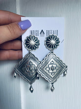Load image into Gallery viewer, Sterling Concho Earrings