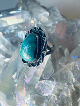Load image into Gallery viewer, Size 7 Stunning Vintage Sterling Silver and Genuine Turquoise Ring