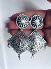 Load image into Gallery viewer, Sterling Concho Earrings