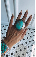 Load image into Gallery viewer, Size 8 Grand Sterling Silver and Genuine Turquoise Ring