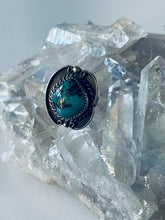 Load image into Gallery viewer, Vintage Size 7.5 Sterling and Turquoise Ring