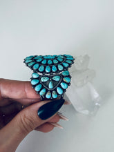 Load image into Gallery viewer, Gorgeous Vintage Navajo Cluster Cuff