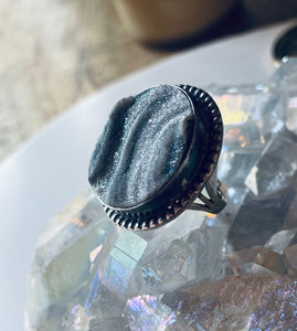 Size 6 Stunning Sterling Silver and Druzy Circle Ring