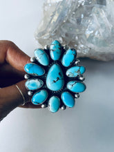 Load image into Gallery viewer, Size 8.5 Cluster Ring