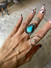 Load image into Gallery viewer, Size 8 Vintage Sterling Silver and Genuine Turquoise Shadowbox Ring