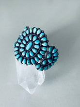 Load image into Gallery viewer, Gorgeous Vintage Navajo Cluster Cuff