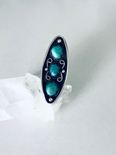 Load image into Gallery viewer, Size 6 Three Stone Vintage Ring