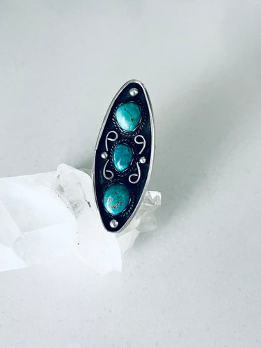 Size 6 Three Stone Vintage Ring
