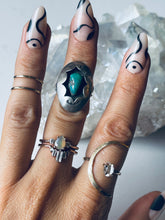 Load image into Gallery viewer, Size 5.5 Vintage Sterling Silver and Turquoise Nugget Shadowbox Ring