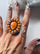 Load image into Gallery viewer, Sterling Silver and Spiny Oyster Teardrop Ring