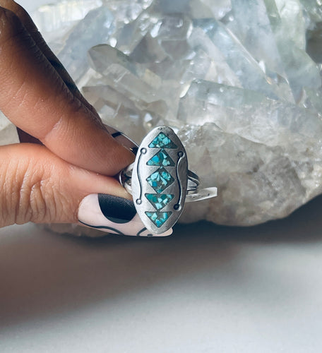 Size 5.5 Vintage Sterling Silver and Turquoise Chip Inlay Ring