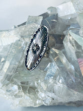 Load image into Gallery viewer, Size 6 Running Bear Shield Ring