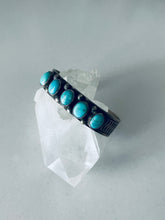 Load image into Gallery viewer, Vintage Navajo Turquoise Cuff