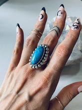 Load image into Gallery viewer, Size 7 Gorgeous Paul Livingston Ring