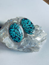 Load image into Gallery viewer, Vintage Bib Necklace