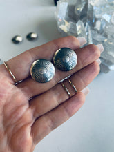 Load image into Gallery viewer, Sterling Disc Earrings