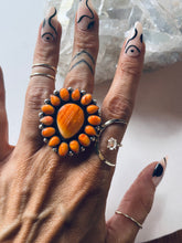 Load image into Gallery viewer, Sterling Silver and Spiny Oyster Teardrop Ring