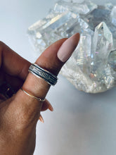 Load image into Gallery viewer, Size 10 Sterling Silver Ring