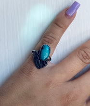 Load image into Gallery viewer, Size 6.25 Stunning Vintage Sterling Silver and Genuine Turquoise Ring