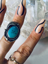 Load image into Gallery viewer, Vintage Size 6 Sterling and Turquoise Ring