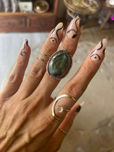 Load image into Gallery viewer, Size 6 Stunning Sterling Silver and Grape Druzy Ring