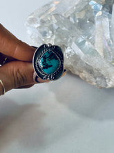 Load image into Gallery viewer, Vintage Size 7.5 Sterling and Turquoise Ring