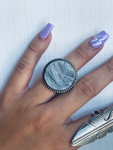 Size 7 Stunning Sterling Silver and Druzy Circle Ring