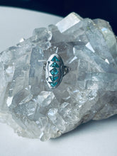 Load image into Gallery viewer, Size 5.5 Vintage Sterling Silver and Turquoise Chip Inlay Ring
