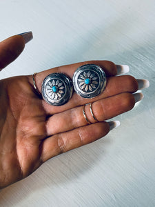 Disc Studs