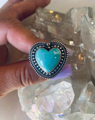 Size 8.5 Stunning Sterling Silver and Genuine Turquoise Heart Ring
