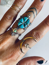 Load image into Gallery viewer, Size 8 Vintage Sterling Silver Turquoise Turtle Ring